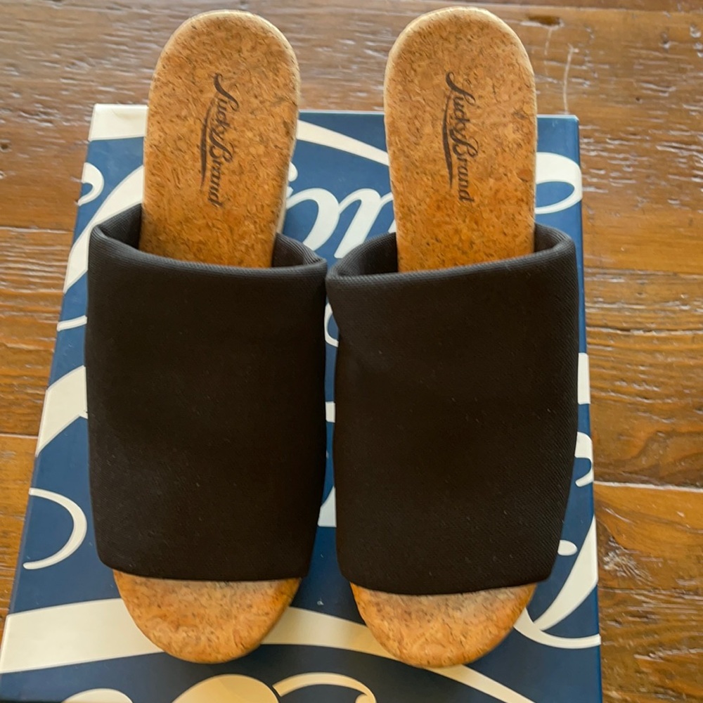 Lucky Brand wedge heeled